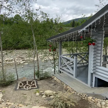 Vip рокита Apartment *