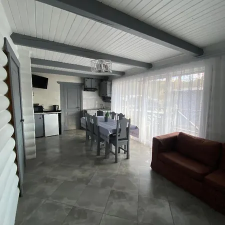 Vip рокита Apartment Mykulytschyn