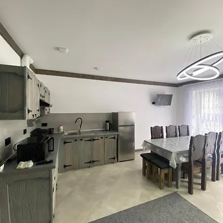 Vip рокита Appartamento Mykulychyn